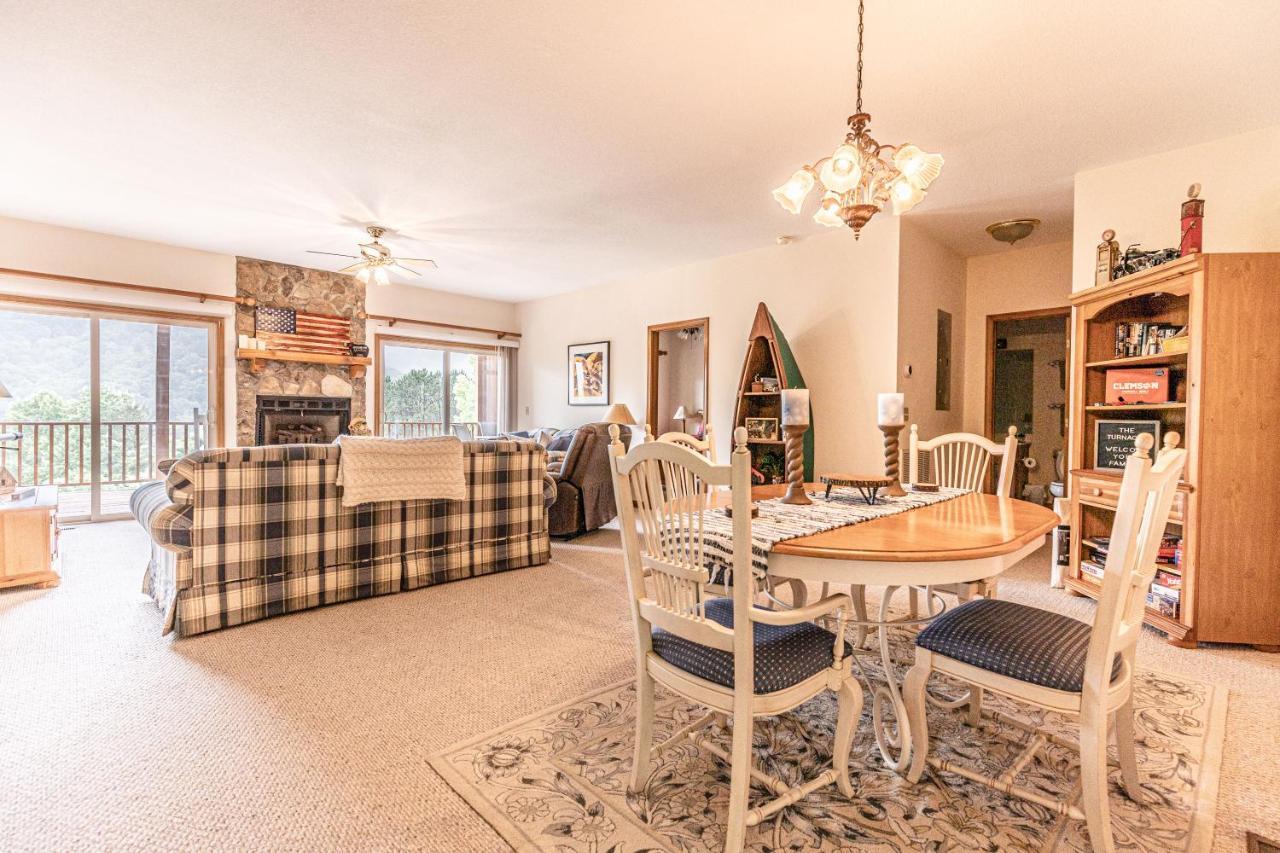 Condo With Stunning Mountain And 6Th Green Views Near Harrahs Cherokee Bryson City 위티어 외부 사진