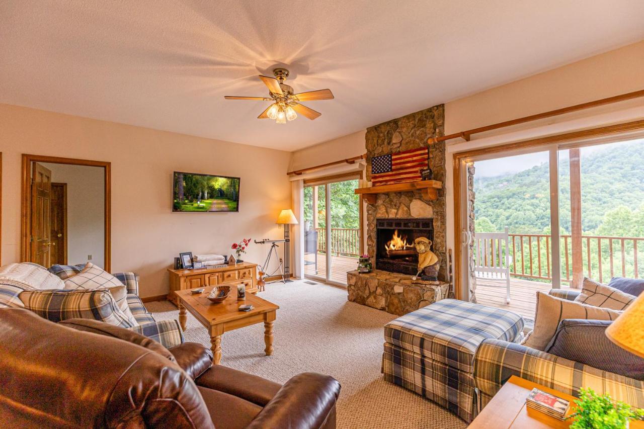 Condo With Stunning Mountain And 6Th Green Views Near Harrahs Cherokee Bryson City 위티어 외부 사진
